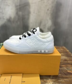 LV SNEAKER