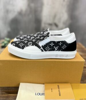 LV SNEAKER