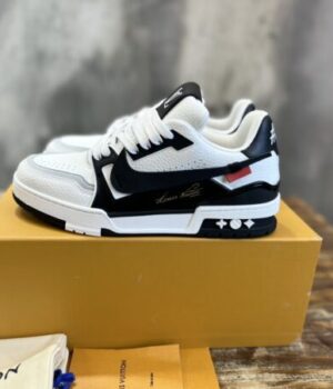 LV SNEAKER