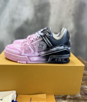 LV SNEAKER