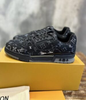 LV SNEAKER