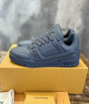 LV SNEAKER