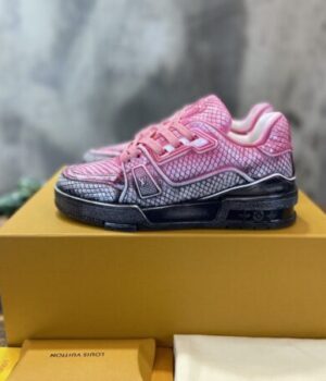 LV SNEAKER