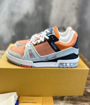 LV SNEAKER