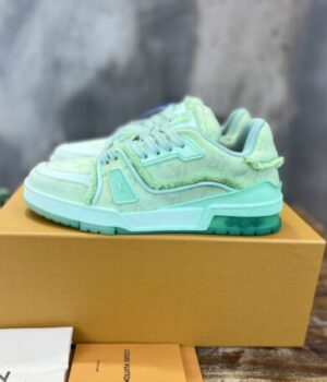 LV SNEAKER