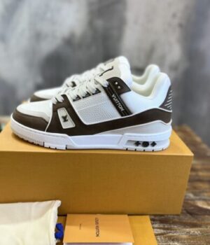 LV SNEAKER