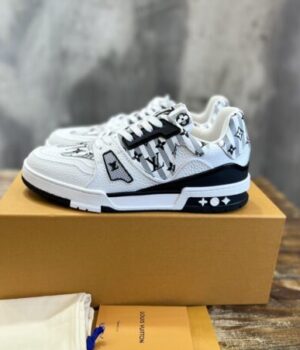 LV SNEAKER