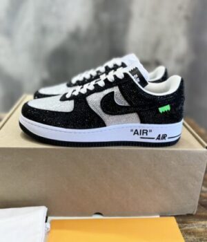 LV SNEAKER