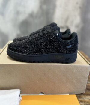 LV SNEAKER