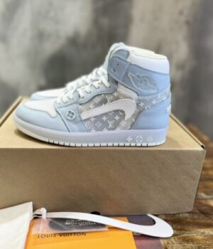 LV SNEAKER