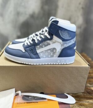 LV SNEAKER