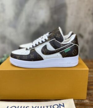 LV SNEAKER