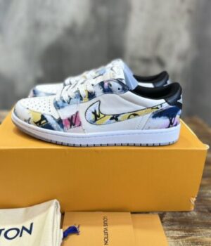 LV SNEAKER