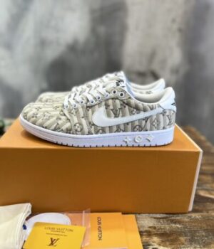 LV SNEAKER