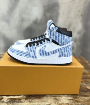 LV SNEAKER