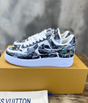 LV SNEAKER