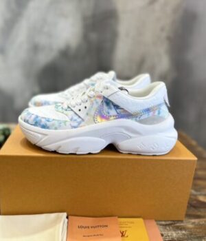 LV SNEAKER