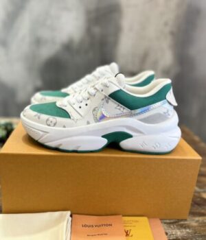 LV SNEAKER