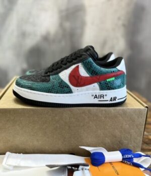 LV SNEAKER
