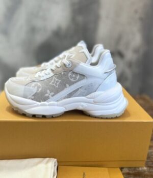 LV SNEAKER