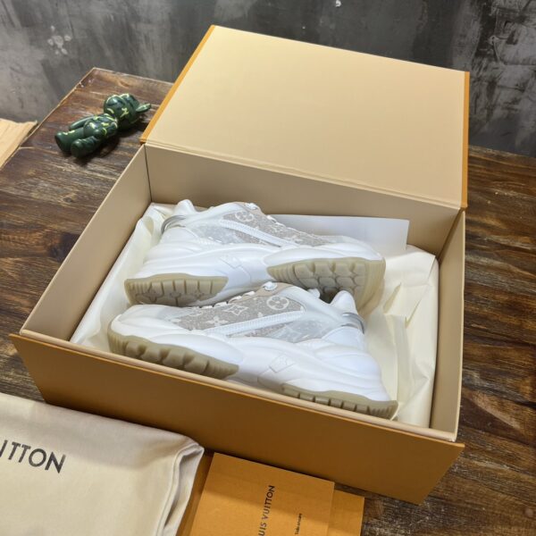LV SNEAKER - Image 4