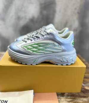 LV SNEAKER