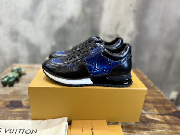 LV SNEAKER