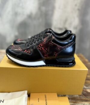 LV SNEAKER
