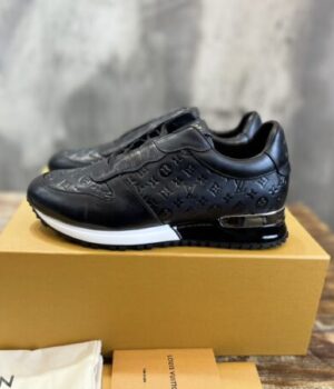 LV SNEAKER
