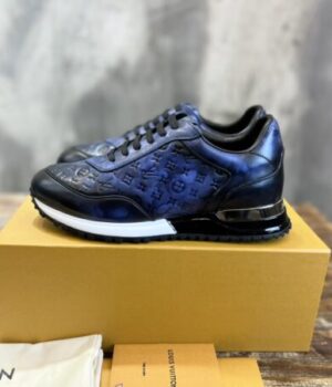 LV SNEAKER