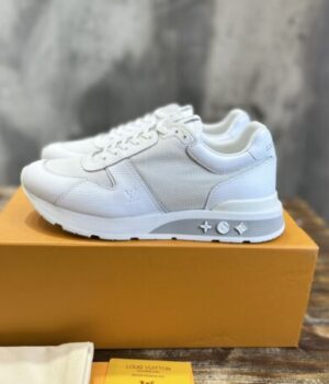 LV SNEAKER