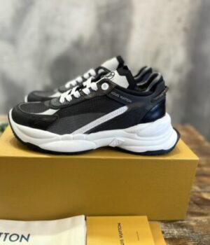 LV SNEAKER
