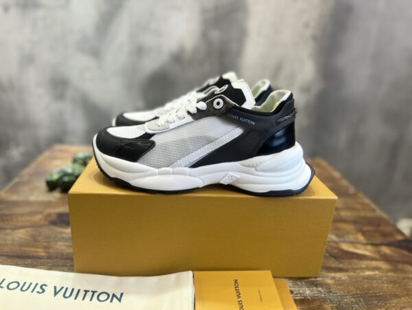 LV SNEAKER