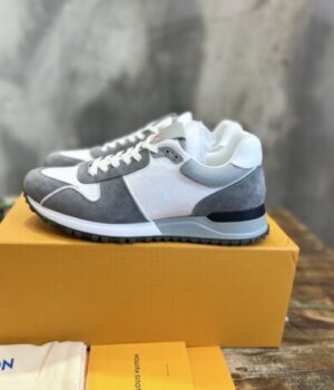 LV SNEAKER