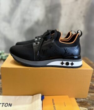 LV SNEAKER