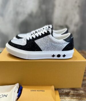 LV SNEAKER