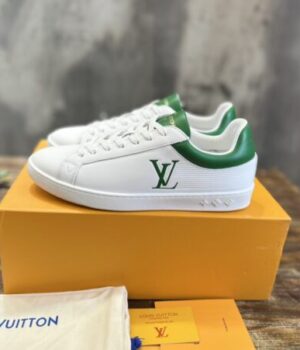 LV SNEAKER