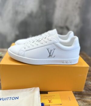 LV SNEAKER