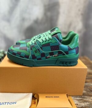 LV SNEAKER