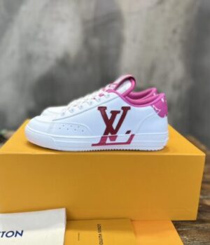 LV SNEAKER