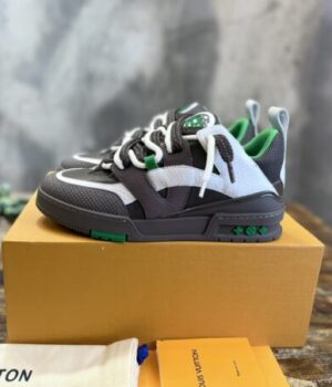 LV SNEAKER