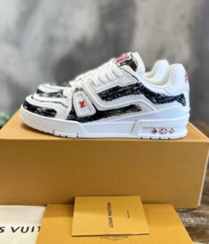 LV SNEAKER