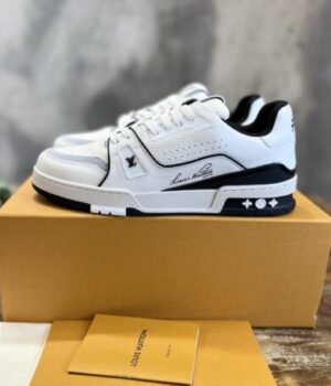 LV SNEAKER
