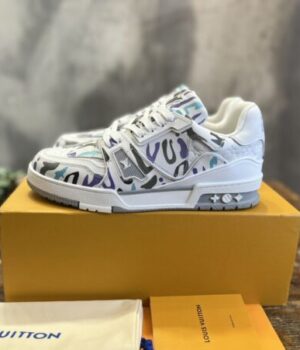LV SNEAKER