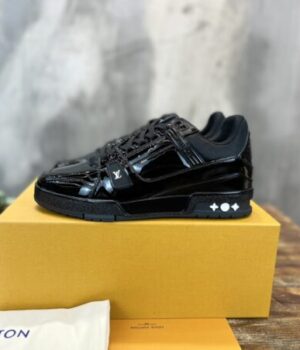 LV SNEAKER