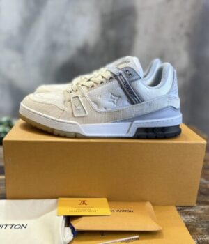 LV SNEAKER