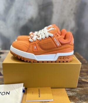 LV SNEAKER