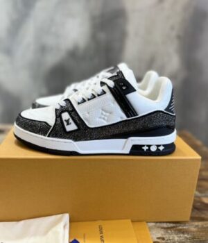 LV SNEAKER