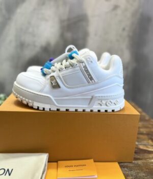 LV SNEAKER
