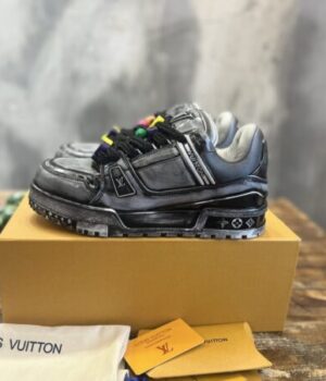 LV SNEAKER